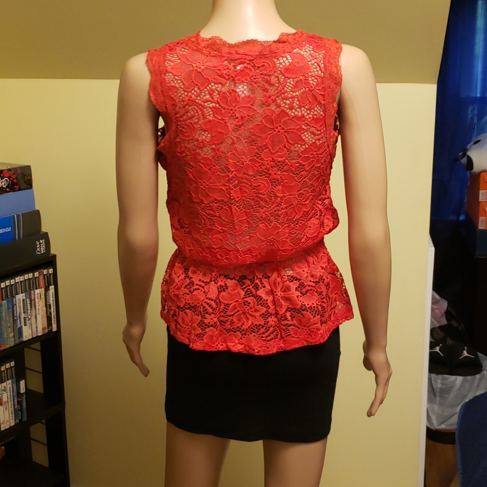 Top - Picture 3 of 4